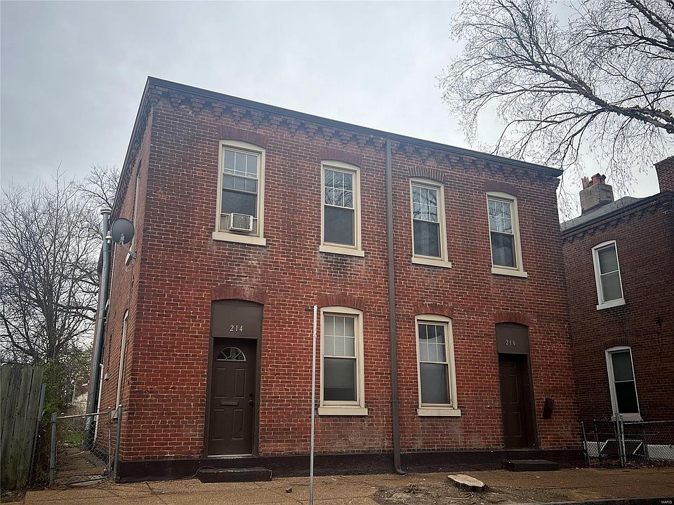1st image of 214 W Steins St