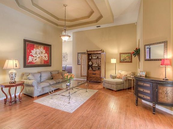 2nd image of 9904 Kingshyre Way