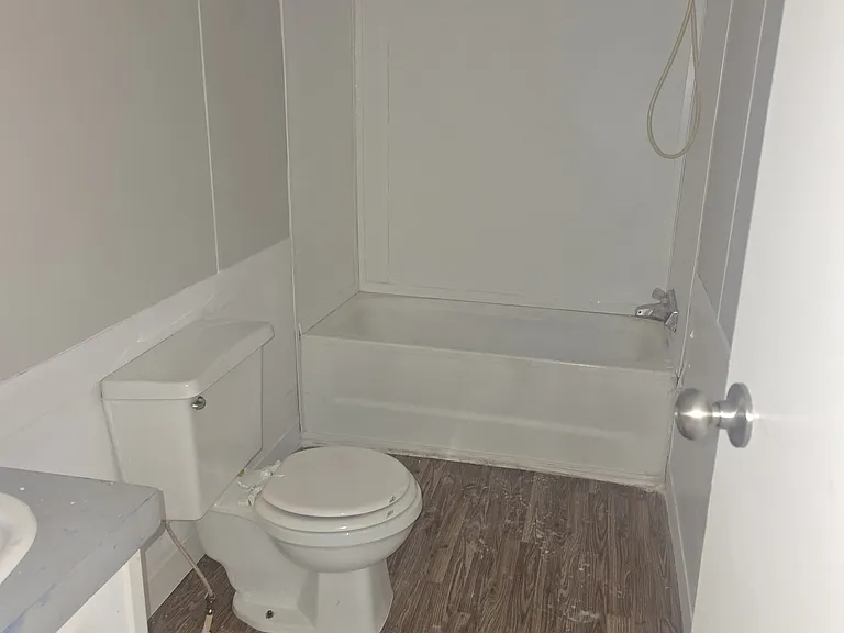 110 Deborah Dr #4 — Photo 6