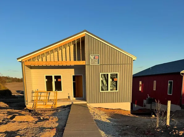 118 Lupine Avenue, Poynette, WI 53955