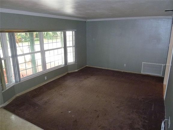 3rd image of 6419 Santa Monica Dr