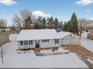 3262 Evergreen Ave, Green Bay, WI 54313