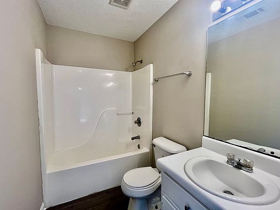 5th image of 219 Huffaker Rd NW #219B