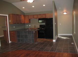 1427 Vista Ln, Manhattan, KS 66502