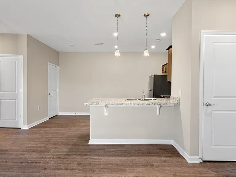 Field Haven Apartments — Photo 6