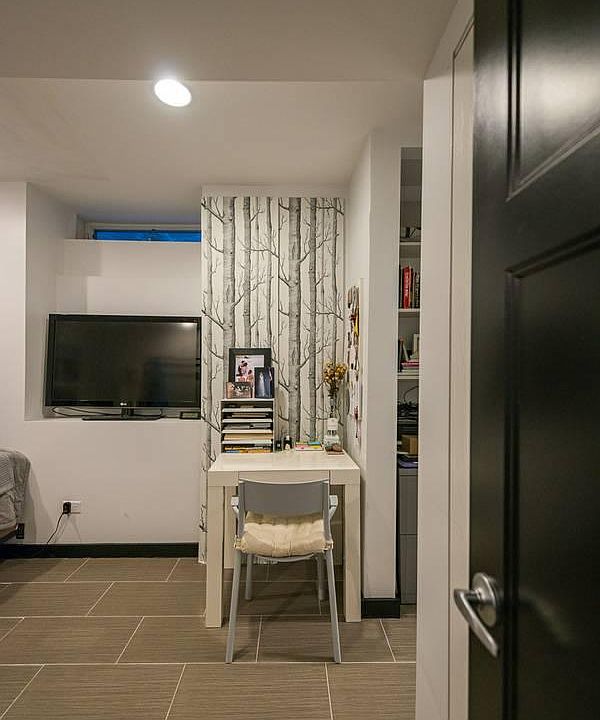 1st image of 2541 W Chicago Ave APT 1F