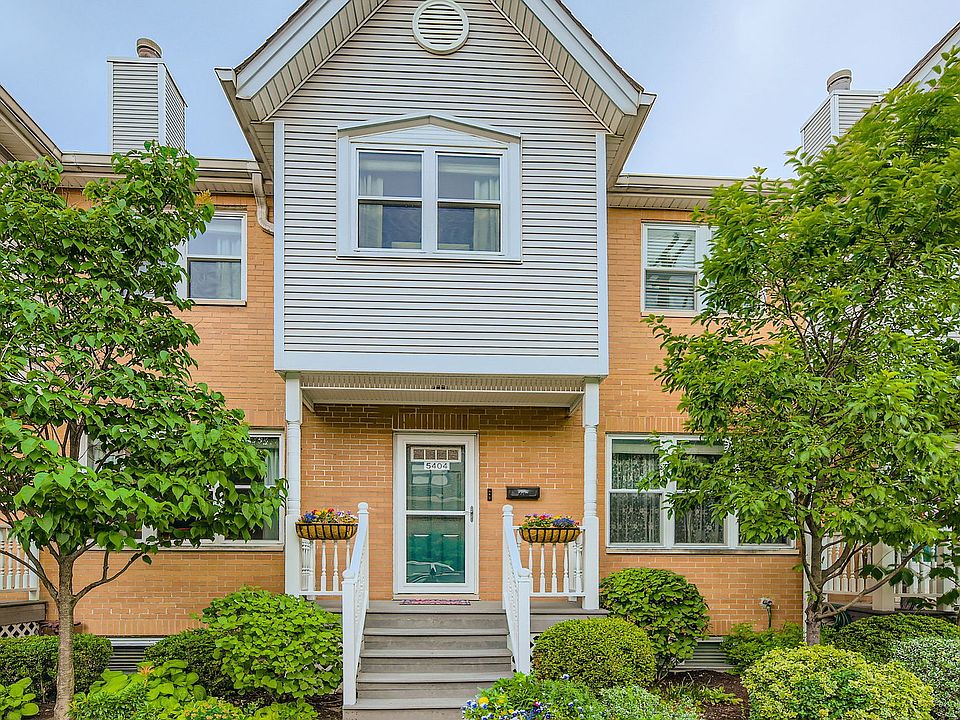2nd image of 5404 N Hoyne Ave #5404
