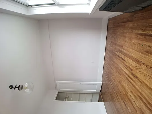 Rented by NYC Realty Brokers LLC | media 6