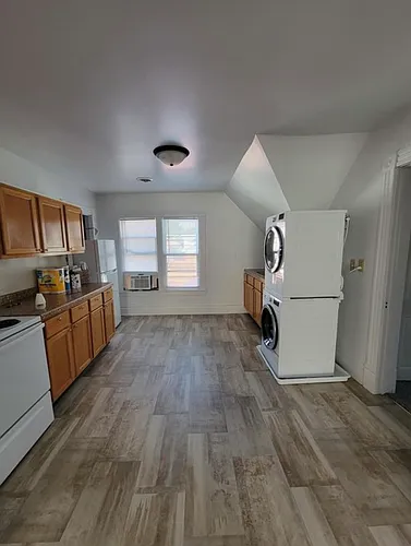 502 N Cascade St #B Photo 1