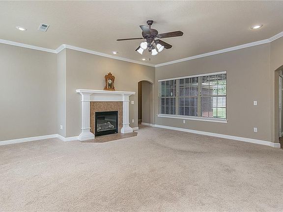 4th image of 1803 W Countryside Ln
