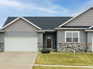 5690 Lucore Rd, Marion, IA 52302