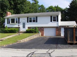 5 Jean Dr, Smithfield, RI 02828