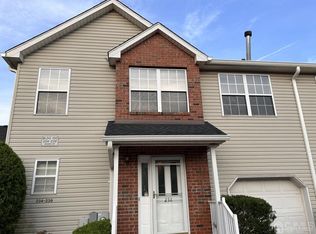 238 Vasser Dr, Piscataway, NJ 08854