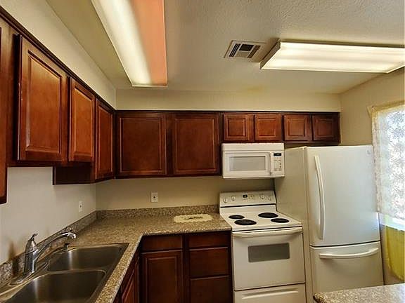 4th image of 5251 Indian River Dr Unit 266