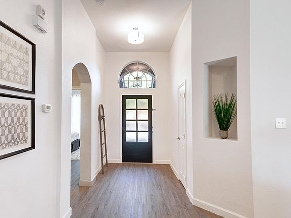 3rd image of 9636 Hathman Ln