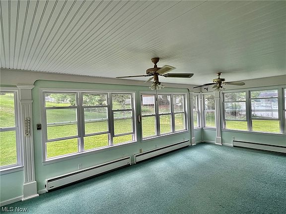 4th image of 202 Carroll Dr