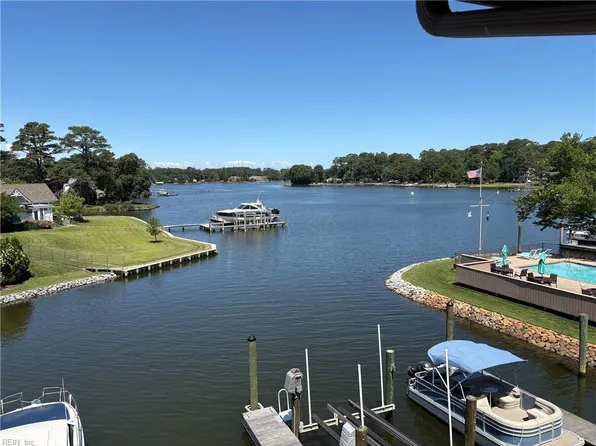 700 Oriole Dr APT 125A, Virginia Beach, VA 23451