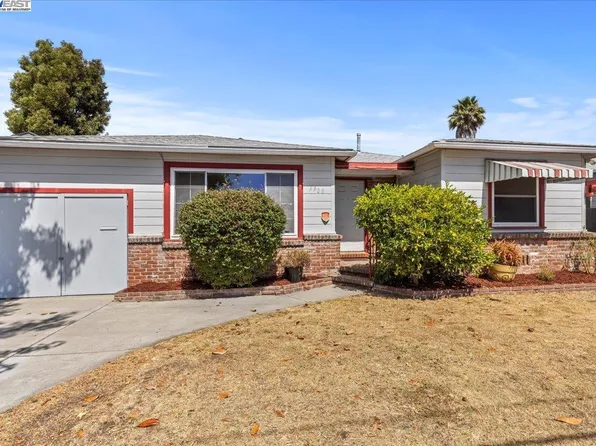 9900 Maddux Dr, Oakland, CA 94603