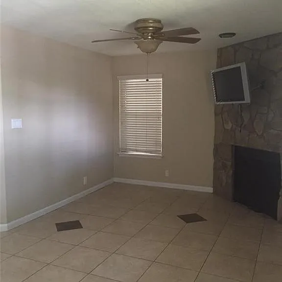 3000 S 1st St #101 — Photo 3