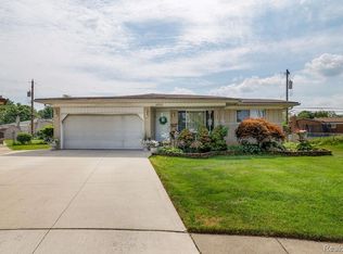 4908 Kadena Ct, Sterling Heights, MI 48310