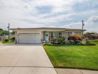 4908 Kadena Ct, Sterling Heights, MI, 48310