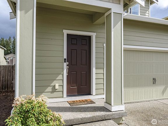 4th image of 12119 317th Drive SE