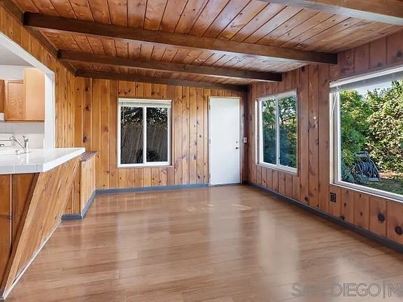 3rd image of 10150 Eagle Rock Ave