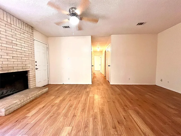 2802 Aftonshire Way #B — Photo 4