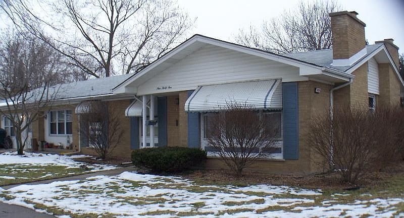 1st image of 931 W 187th St