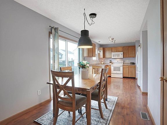 4th image of 8206 Creekstone Ln