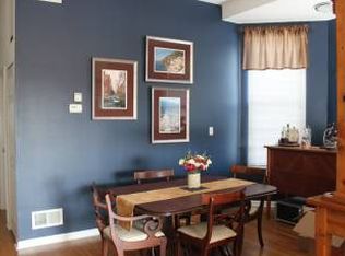 613 N Racine Ave APT 3, Chicago, IL 60642