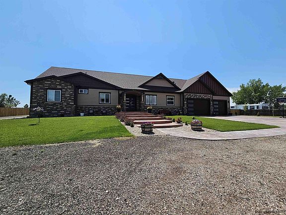 2nd image of 511 E Nation Rd