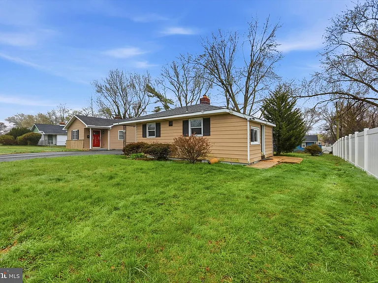 3832 Frances Ave — Photo 14
