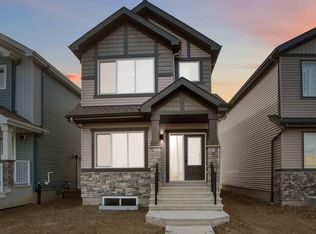 1015 Aster Blvd NW, Edmonton, AB