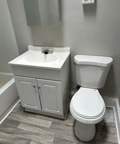 5948 Germantown Ave #8 — Photo 6