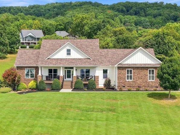 1109 Legacy Bay Dr, Mooresburg, TN 37811