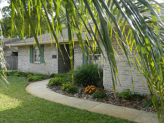 2nd image of 14 Heather Ln