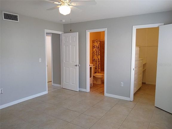 3rd image of 2706 Hidden Lake Blvd Unit A