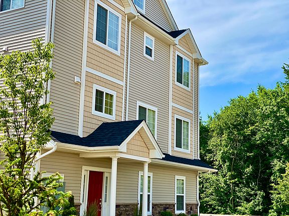 3rd image of 62 Lexie Ln