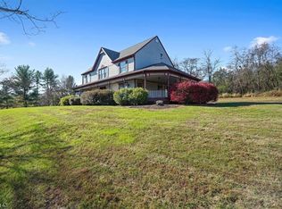 4 Tara Way, Pittstown, NJ 08867