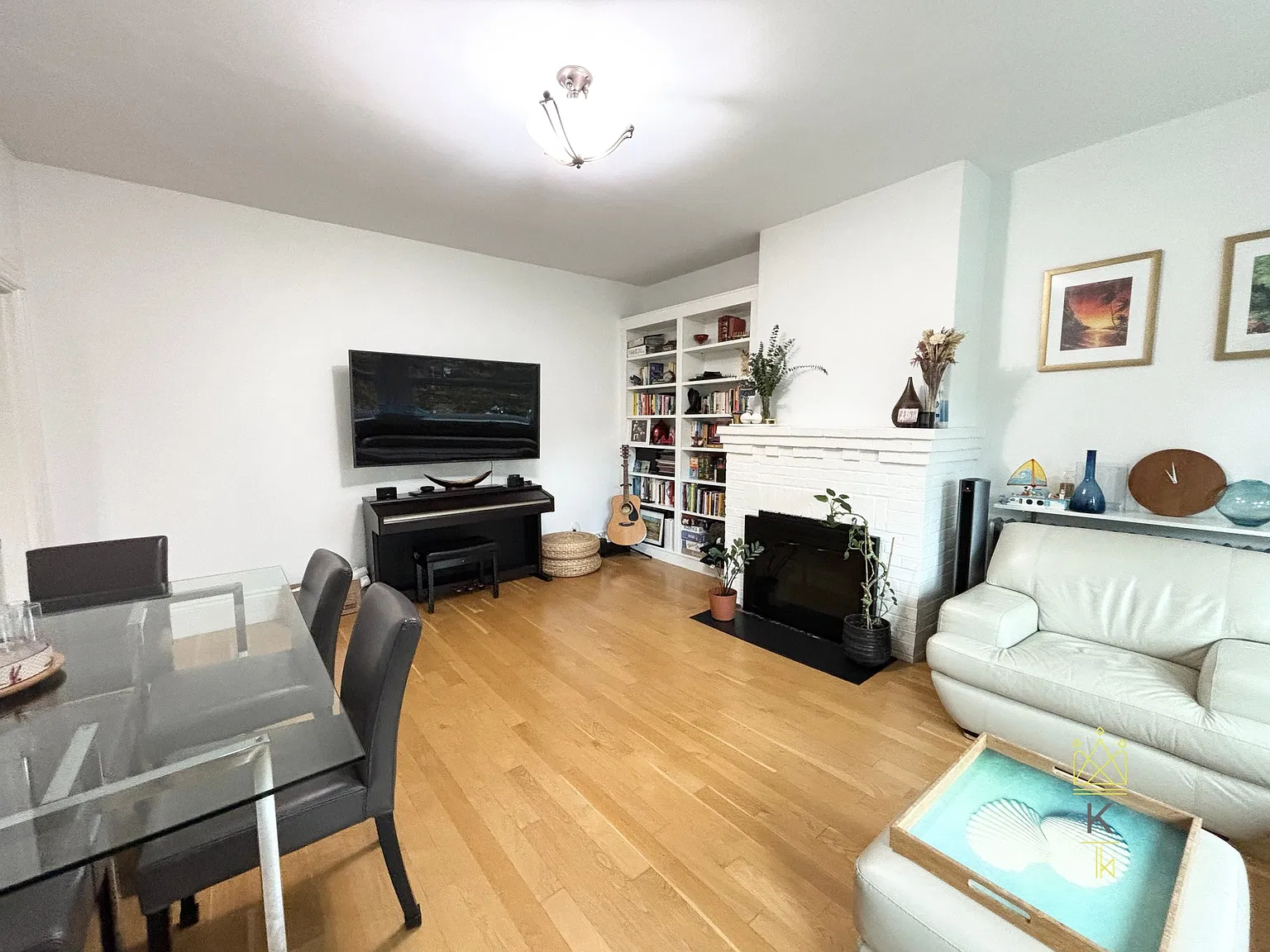 2 bed, 2.0 bath, 1028 sqft, $4,650 — Photo 2