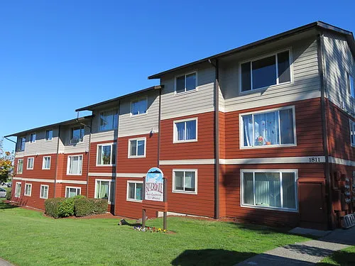 Free Application On Park, Basketball Court, Ball Fields, Mt View, W/D At Everett, Wa — Photo 2