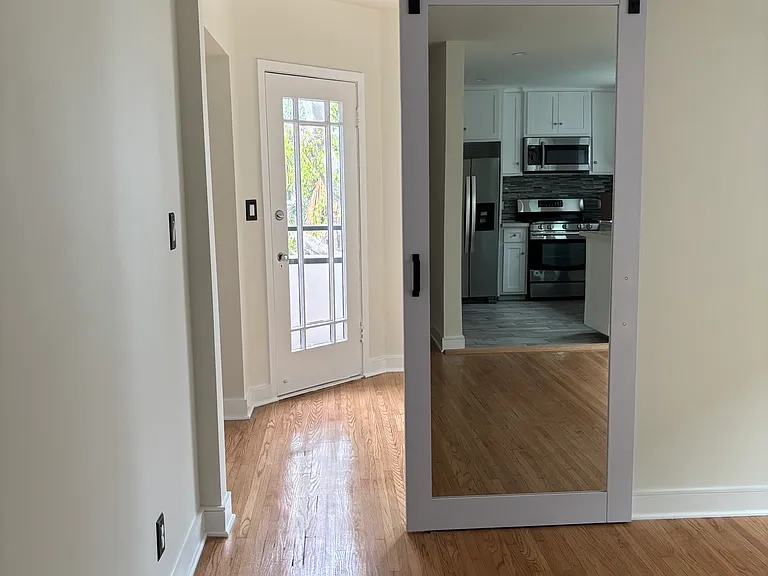 958 E 2nd St #962 — Photo 3