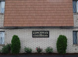 132 Hoffman Ave APT 113, Cranston, RI 02920