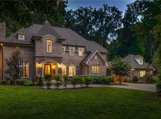 6043 Robin Hill Rd, Nashville, TN 37205