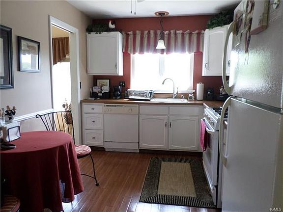 4th image of 9 Barnett Dr #8-F