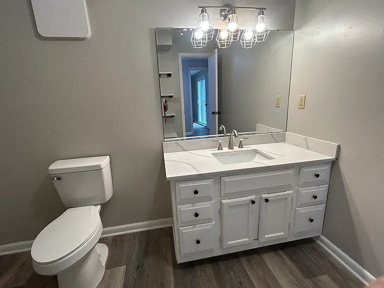 122 W North St #5 — Photo 22