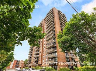 20 The Driveway #1202, Ottawa, ON K2P 1C8