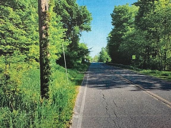 3rd image of 63 Sugar Hill Rd