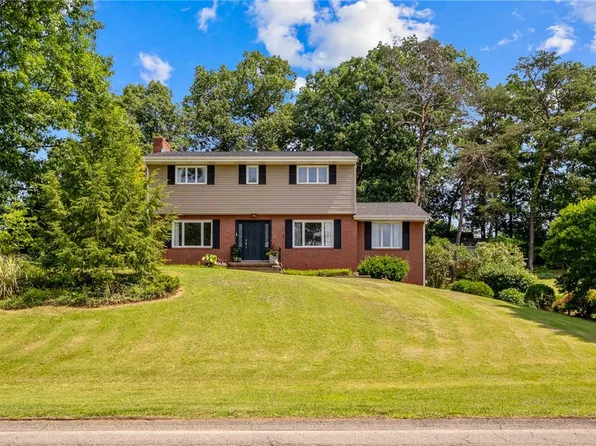 186 Geneva Dr, Aliquippa, PA 15001